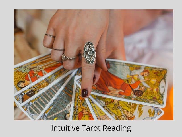 intuitive tarot reading